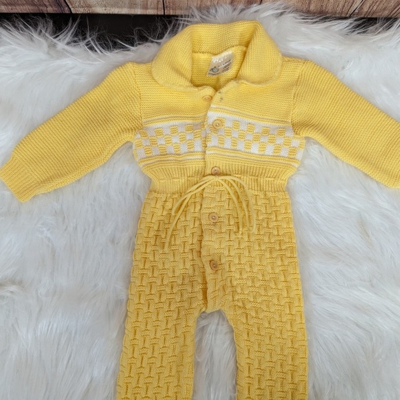 Vintage Kmart Yellow Knit One Piece Hooded Baby Romper Footed Sweater 12 months - Picture 3 of 5